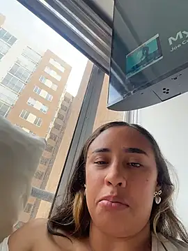 Eyssha's Live XXX Chat