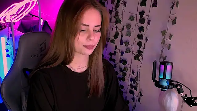 Онлайн чат XXX FrancesMiller7