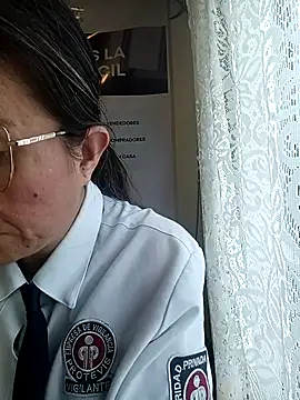 Valentina--1のライブXXXチャット