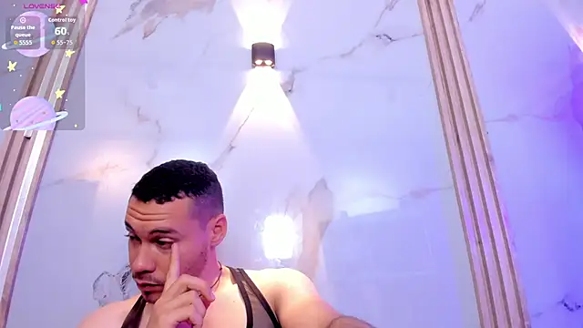 Aron_and_mollyのライブXXXチャット