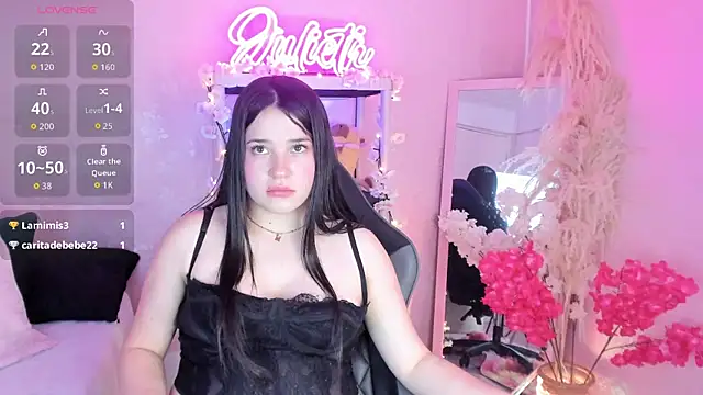 Julieth_Caandy Chat XXX in diretta