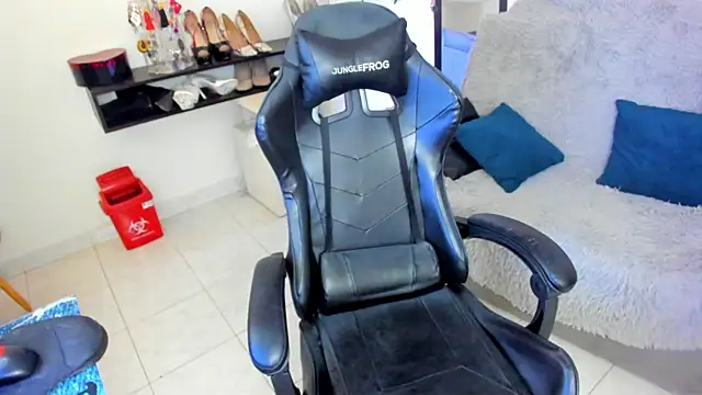 Chat XXX en directo de BellaFlaming