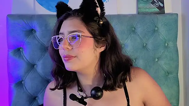 Paola_Lyon_ Chat XXX in diretta