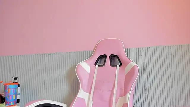 yeikafoxy's Live XXX Chat