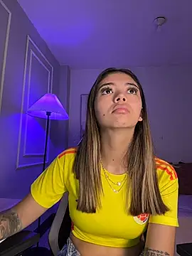 HoneyMollyX's Live XXX Chat