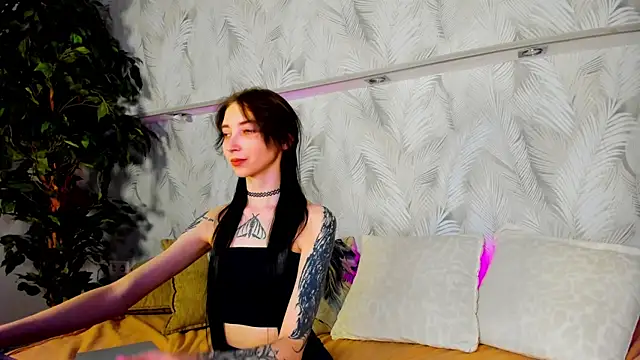 Ellen_Hops Chat XXX in diretta