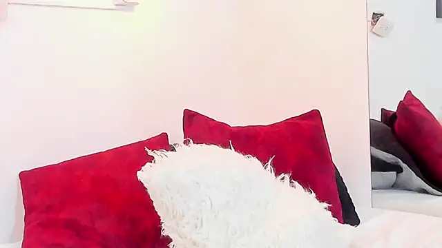 Chatroom XXX en direct de annarosse_