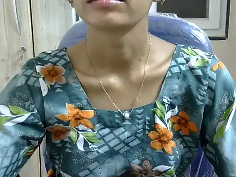 Kulsum_S 即時 XXX 聊天