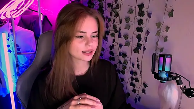 FrancesMiller7's Live XXX Chat