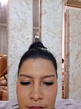 Megan_hugeboobs Chat XXX in diretta