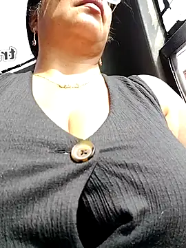 Chat +18 de __valentina18 ao vivo