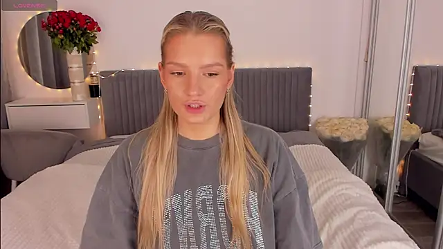 CassieRayss 现场XXX聊天