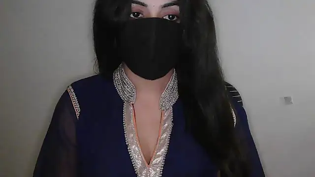 Chat XXX en directo de Reddy_Trisha