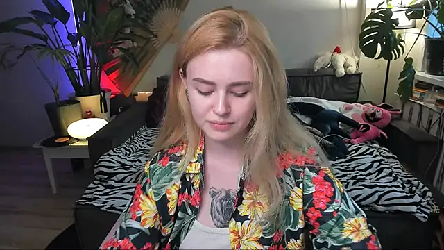 Alexa_Pirs Adlı Modelin Canlı XXX Sohbeti