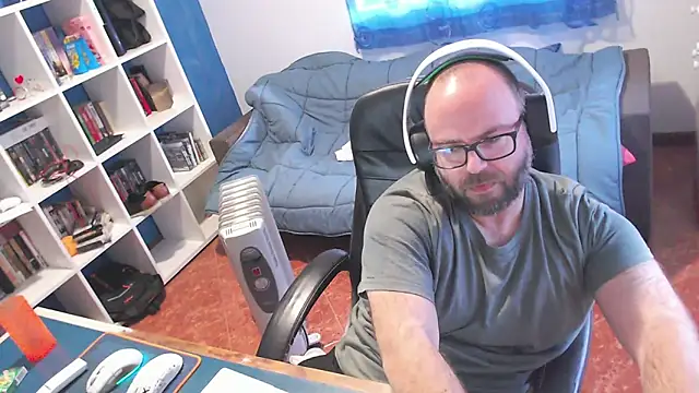 ravingr4d4 Adlı Modelin Canlı XXX Sohbeti