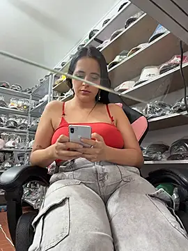 GiaDuque Live XXX-chat