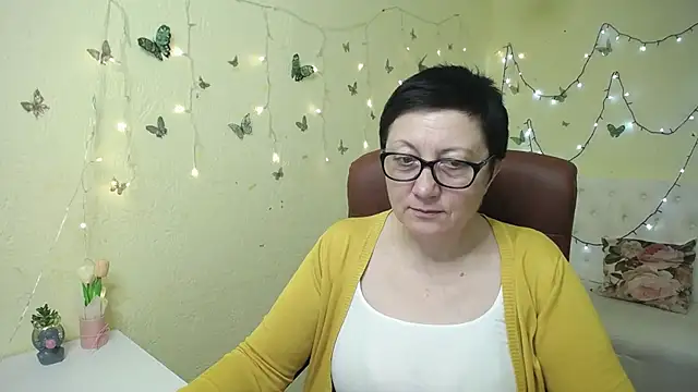 EmilyL0ve Live XXX-chat