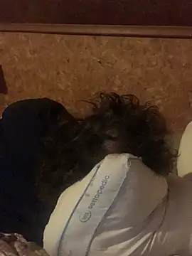 Ldnick69 élő XXX-chatje