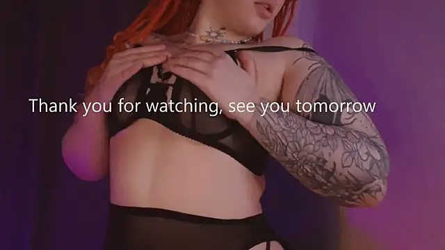 The_Full_Red_Moon's Live XXX Chat