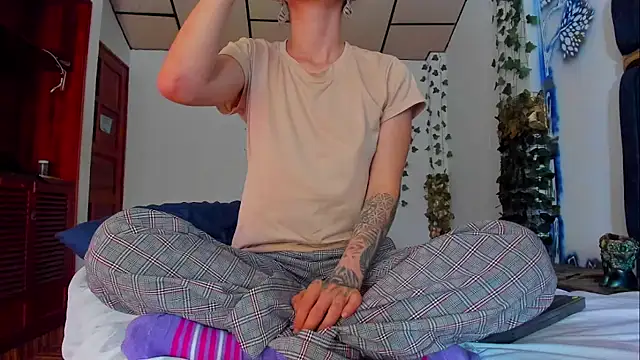 fulfill_fantasies1's Live XXX Chat