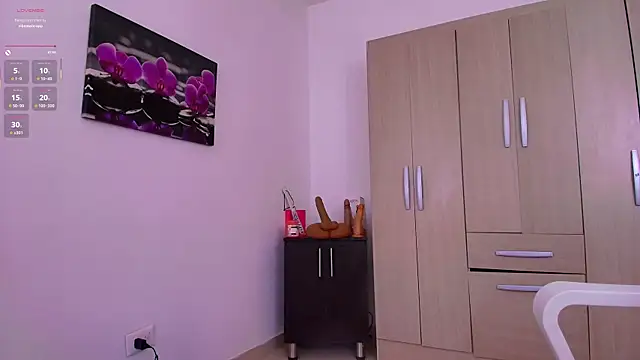 im_natalia's Live XXX Chat