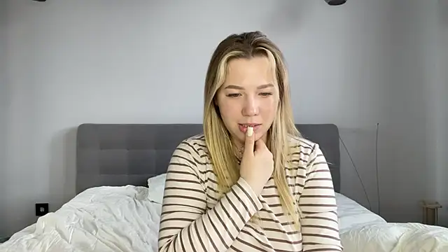 alyrasun Adlı Modelin Canlı XXX Sohbeti