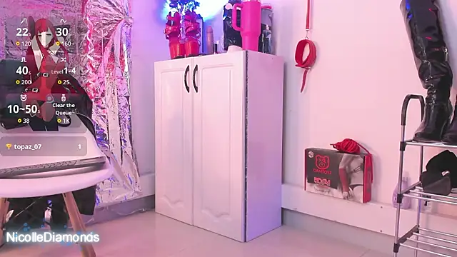 NicolleDiamonds_cgのライブXXXチャット