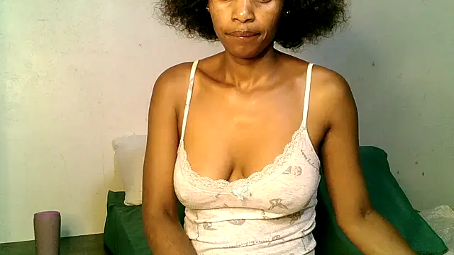 Mabelle_Eveline Adlı Modelin Web Kamerası Şovu