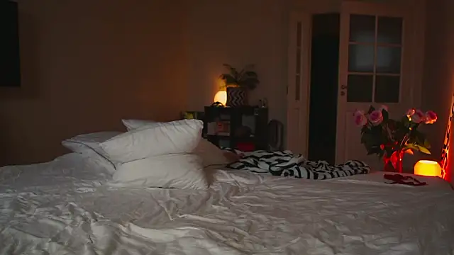 XXX chat uživo modela mynaughtynights