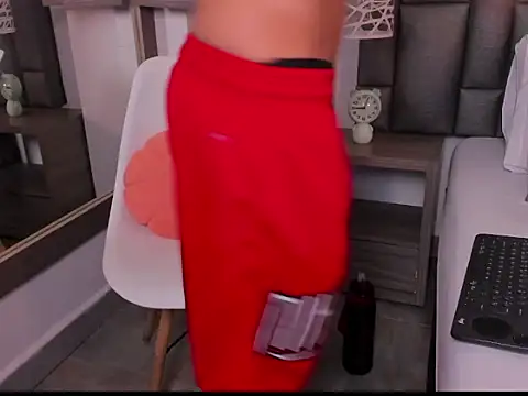 Онлайн чат XXX ZoeKrug