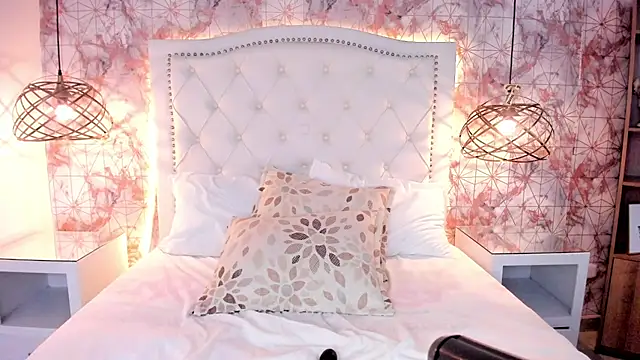 ScarletMore: απευθείας συνομιλία ΧΧΧ