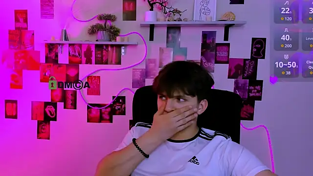 Онлайн чат XXX travis_wolf_