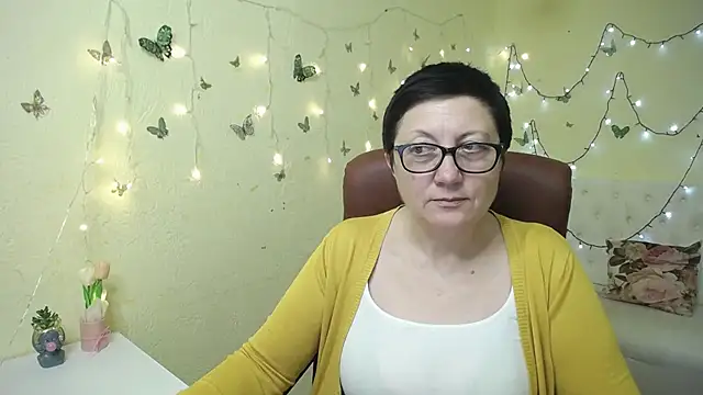 EmilyL0ve Live XXX Chat