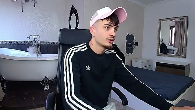 BrandonTate Pertunjukan Webcam