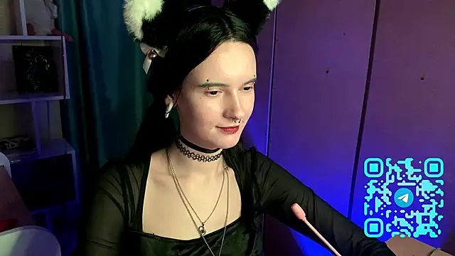 MabelDefina live XXX chat