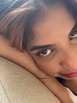 Chat XXX ao vivo de VioletaHills_