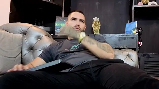 matteosantos Chat XXX live