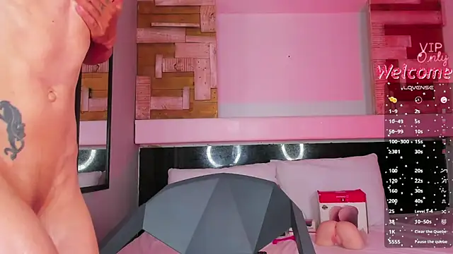 AmberAdams_ Adlı Modelin Canlı XXX Sohbeti