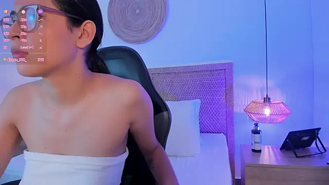desireee_ Chat XXX live