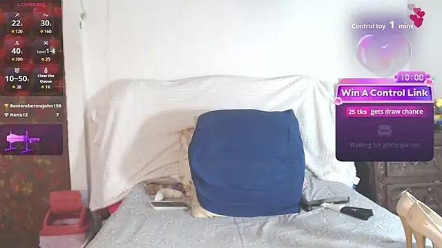 Chatroom XXX en direct de BiirdyDavis