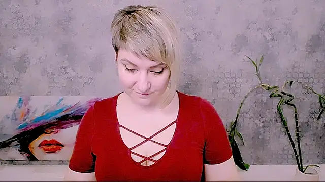 Djullia Chat XXX in diretta