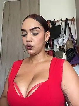 Sara-77 Adlı Modelin Web Kamerası Şovu