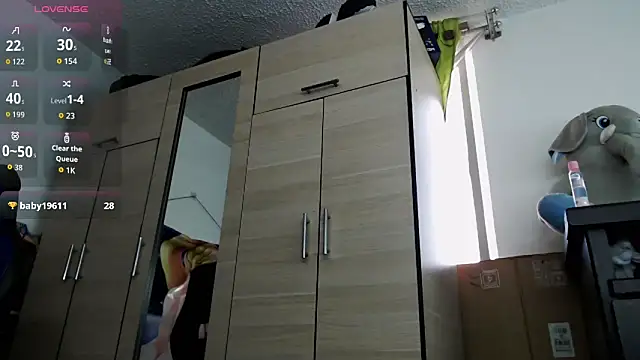 sr_jaeger Pertunjukan Webcam