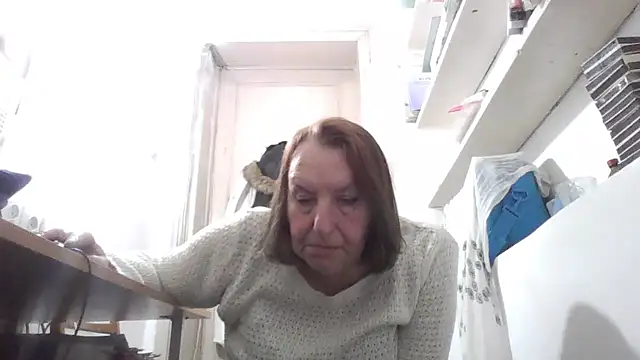 AnnaLive570's Webcam Show