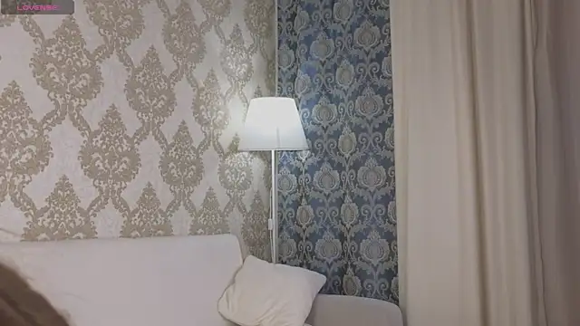 foxy_bloomm 라이브 XXX 채팅