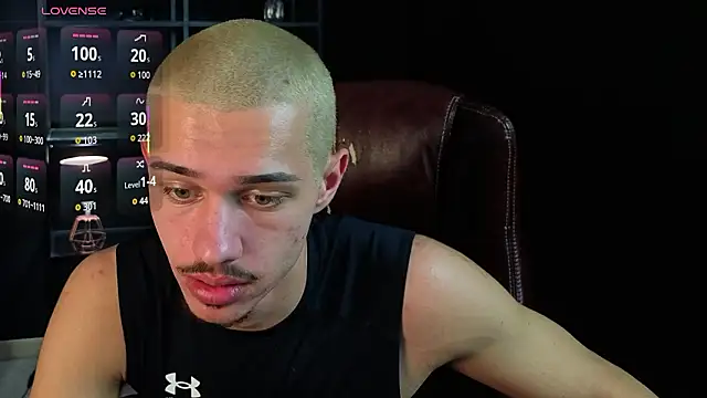 Chat XXX en directo de KaydenDrew