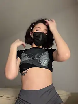 DeferentUproarn Live XXX chat