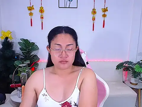 plysaithailand 在線直播表演