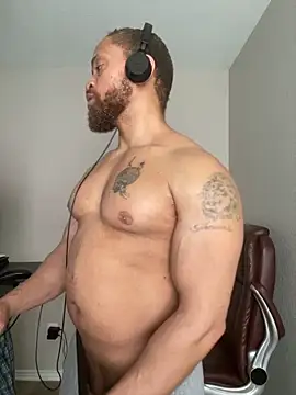 Fathero1time élő XXX-chatje