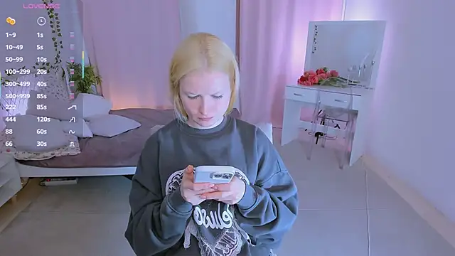 Laly_Peach Live XXX-Chat